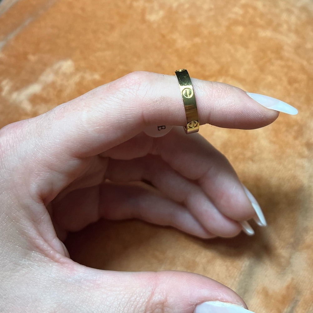 Gold ring